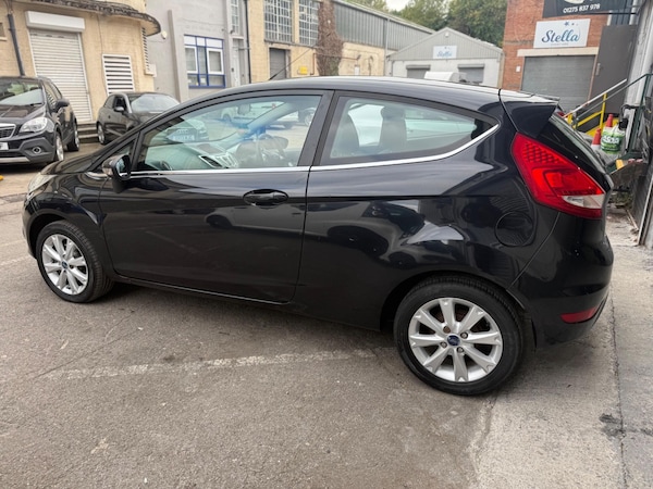 Used Ford Fiesta 2009 for sale - 76240139: Photo 9