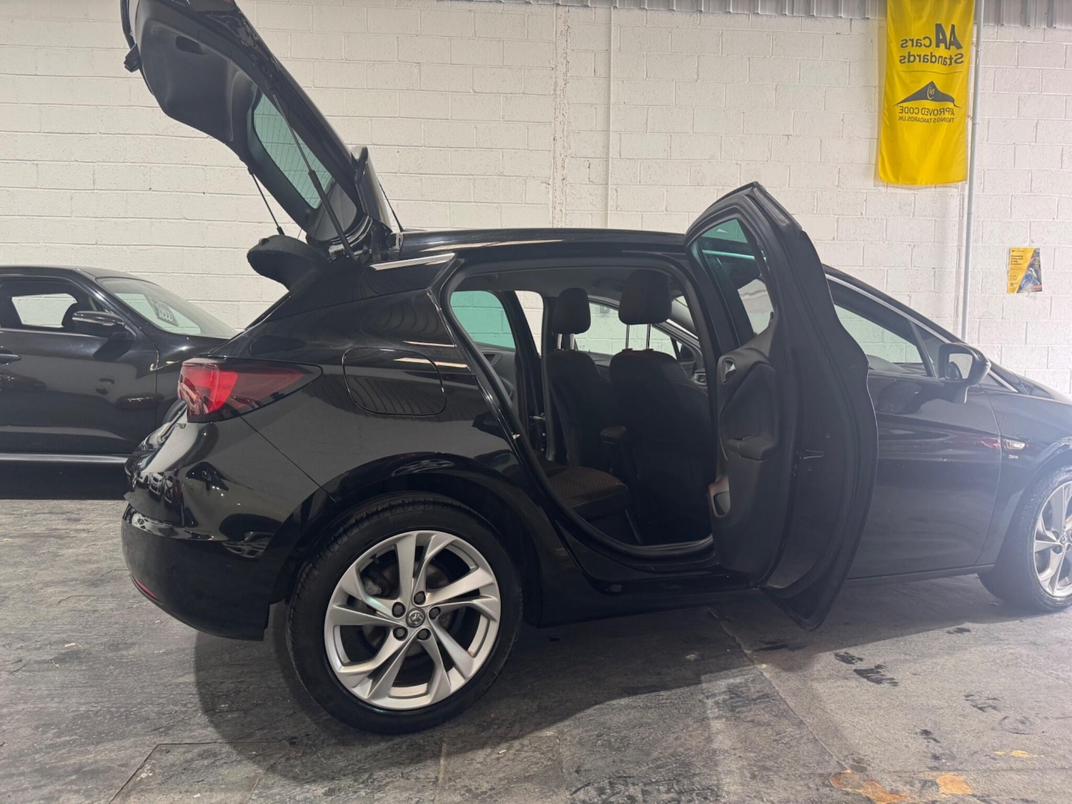 Used Vauxhall Astra 2017 for sale - 77633487: Photo 21