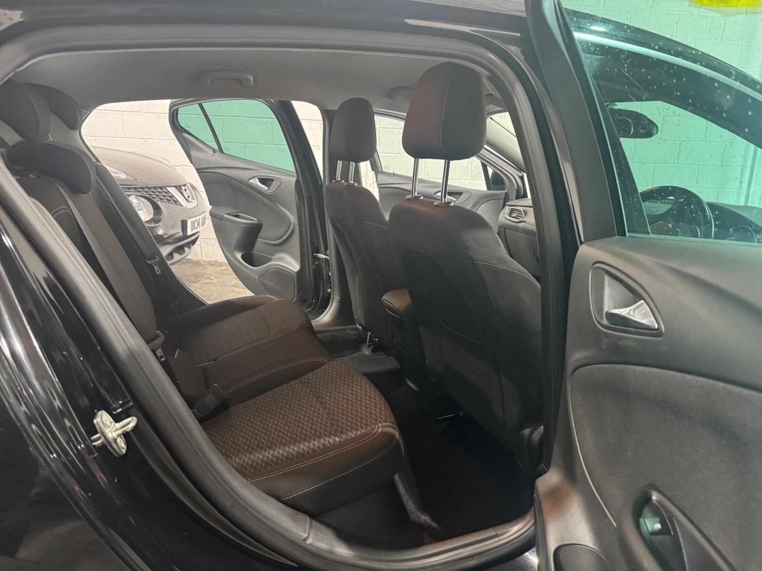 Used Vauxhall Astra 2017 for sale - 77633487: Photo 29