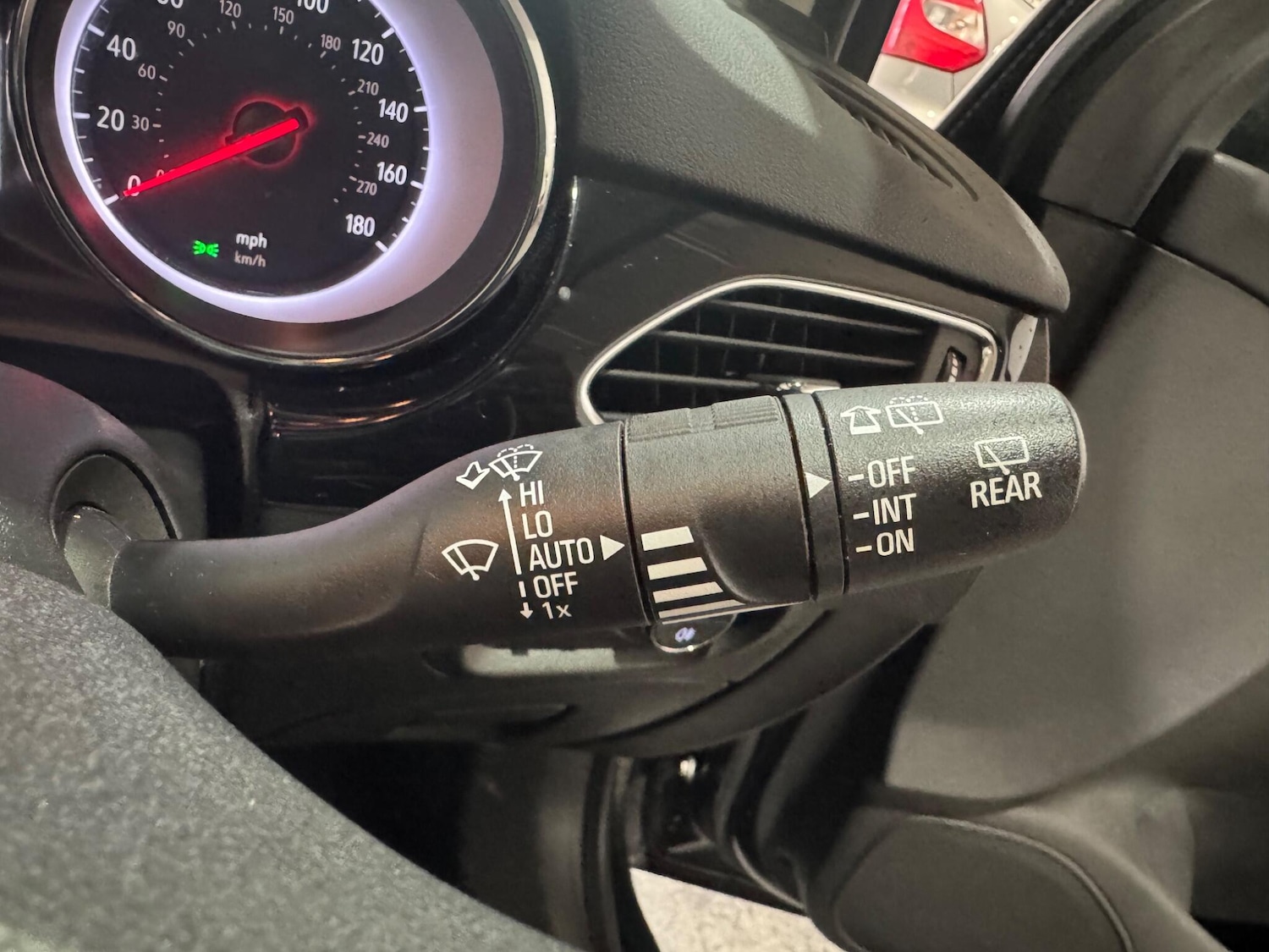 Used Vauxhall Astra 2017 for sale - 77633487: Photo 31