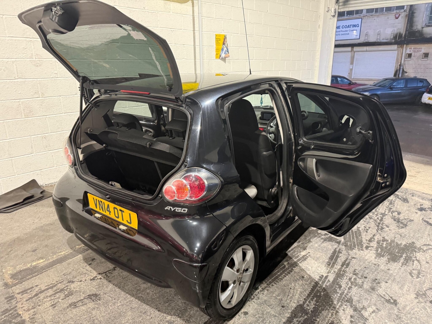 Used Toyota AYGO 2014 for sale - 77351701: Photo 17