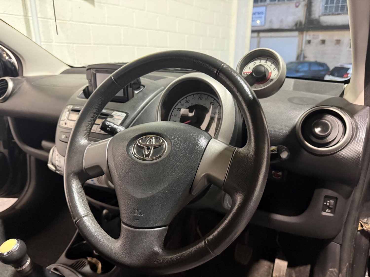 Used Toyota AYGO 2014 for sale - 77351701: Photo 28