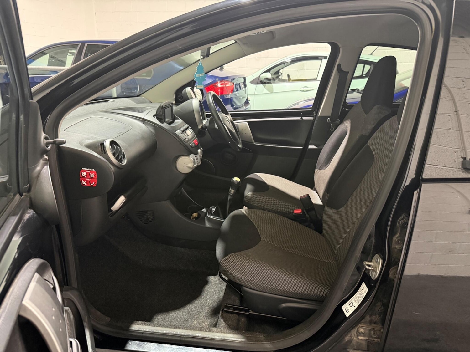 Used Toyota AYGO 2014 for sale - 77351701: Photo 30