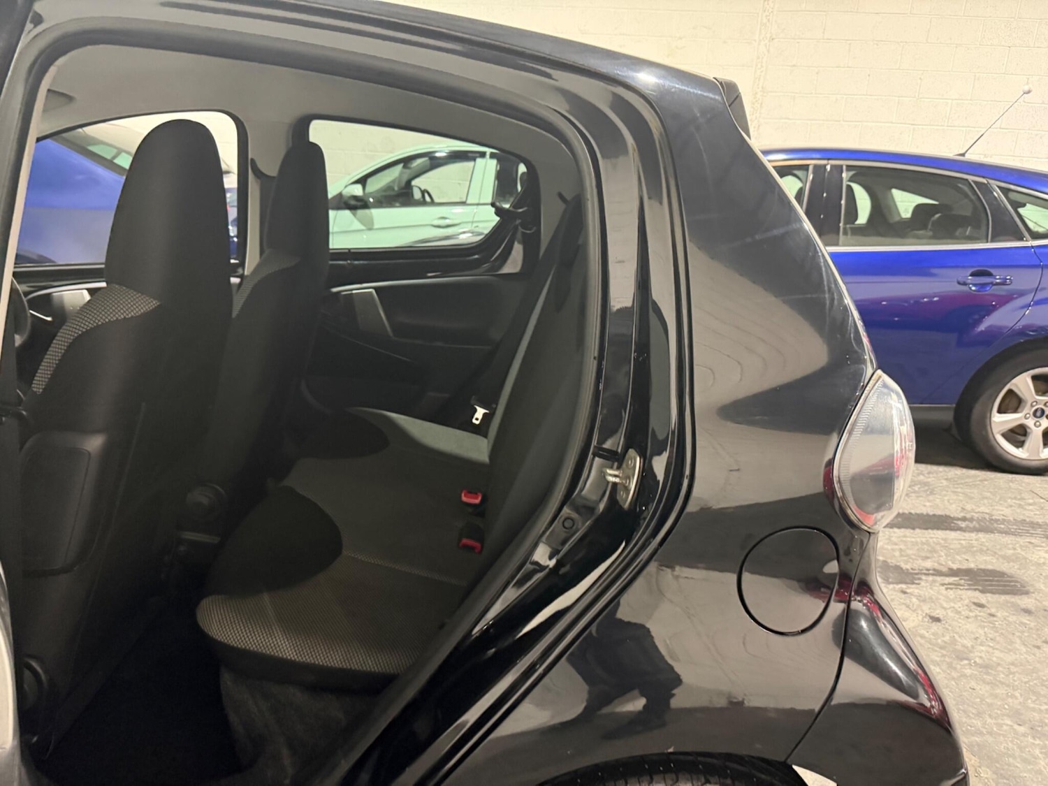 Used Toyota AYGO 2014 for sale - 77351701: Photo 31