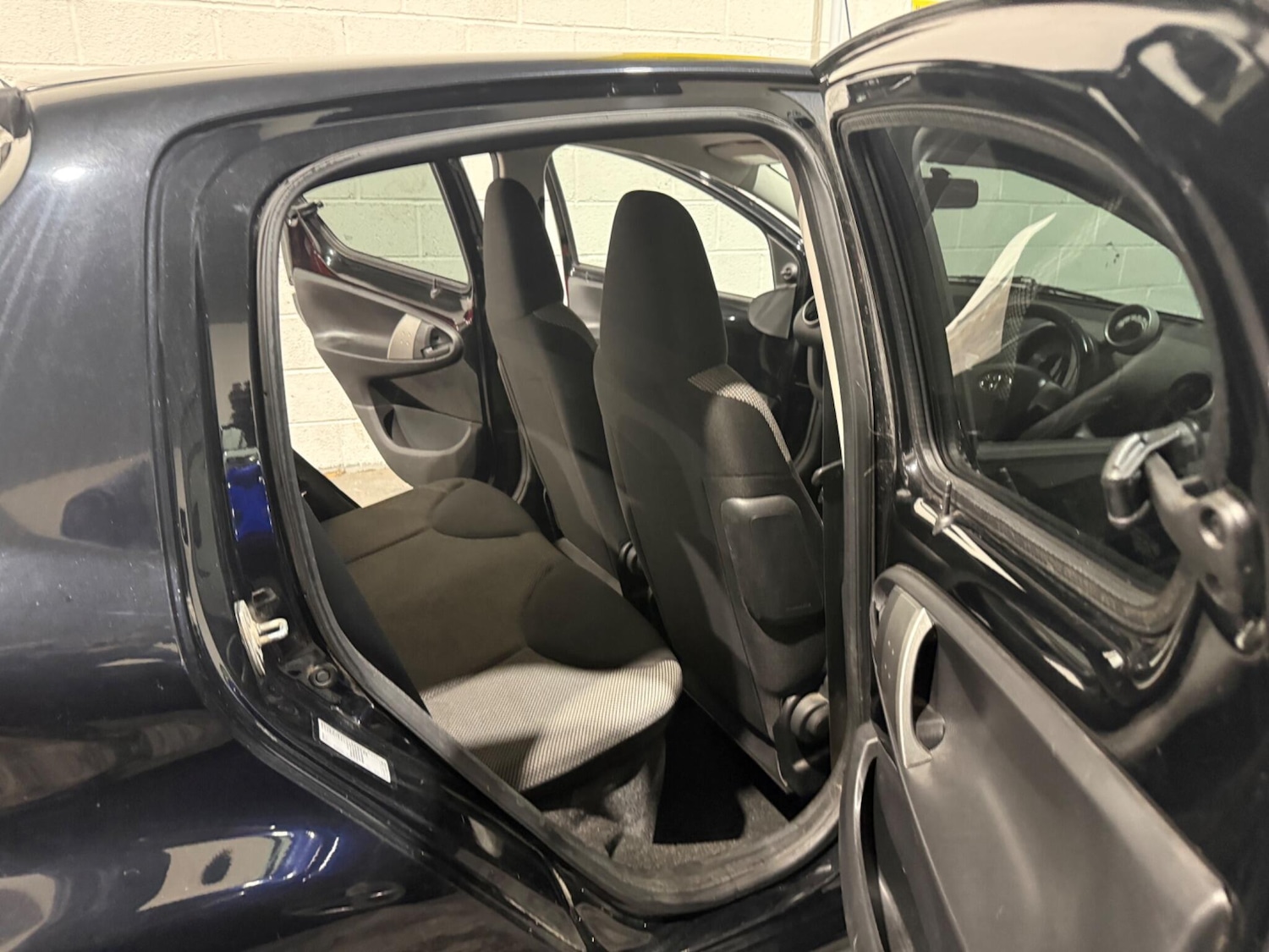 Used Toyota AYGO 2014 for sale - 77351701: Photo 32