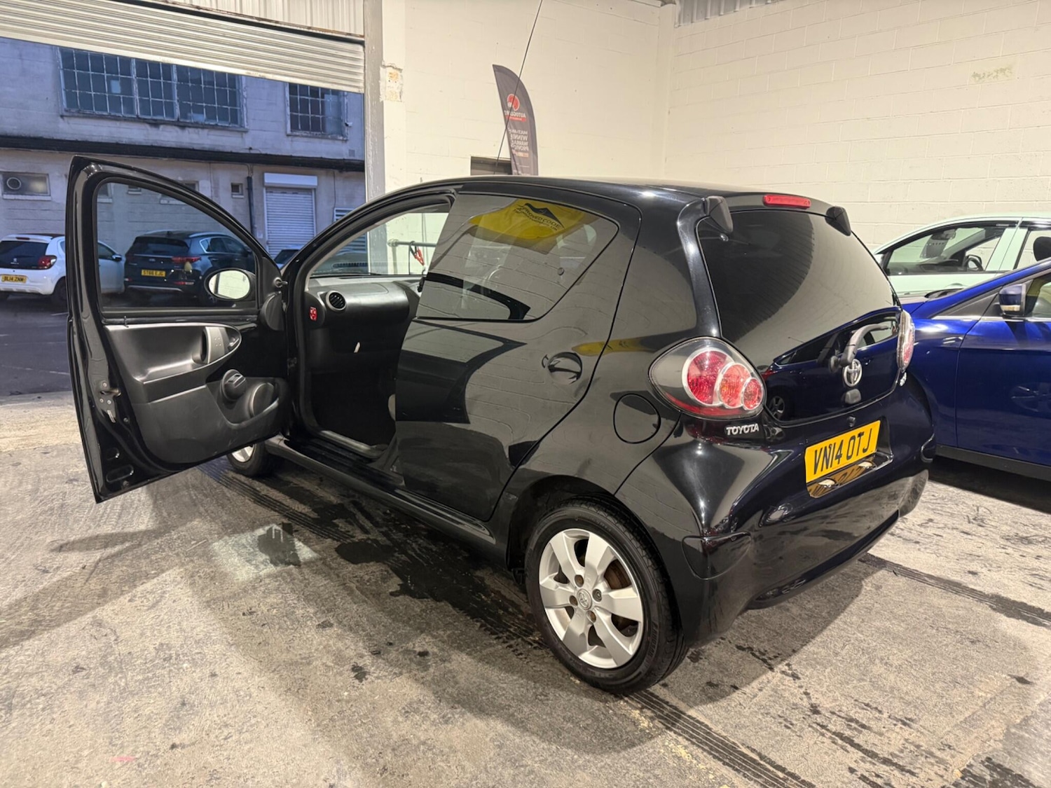 Used Toyota AYGO 2014 for sale - 77351701: Photo 8