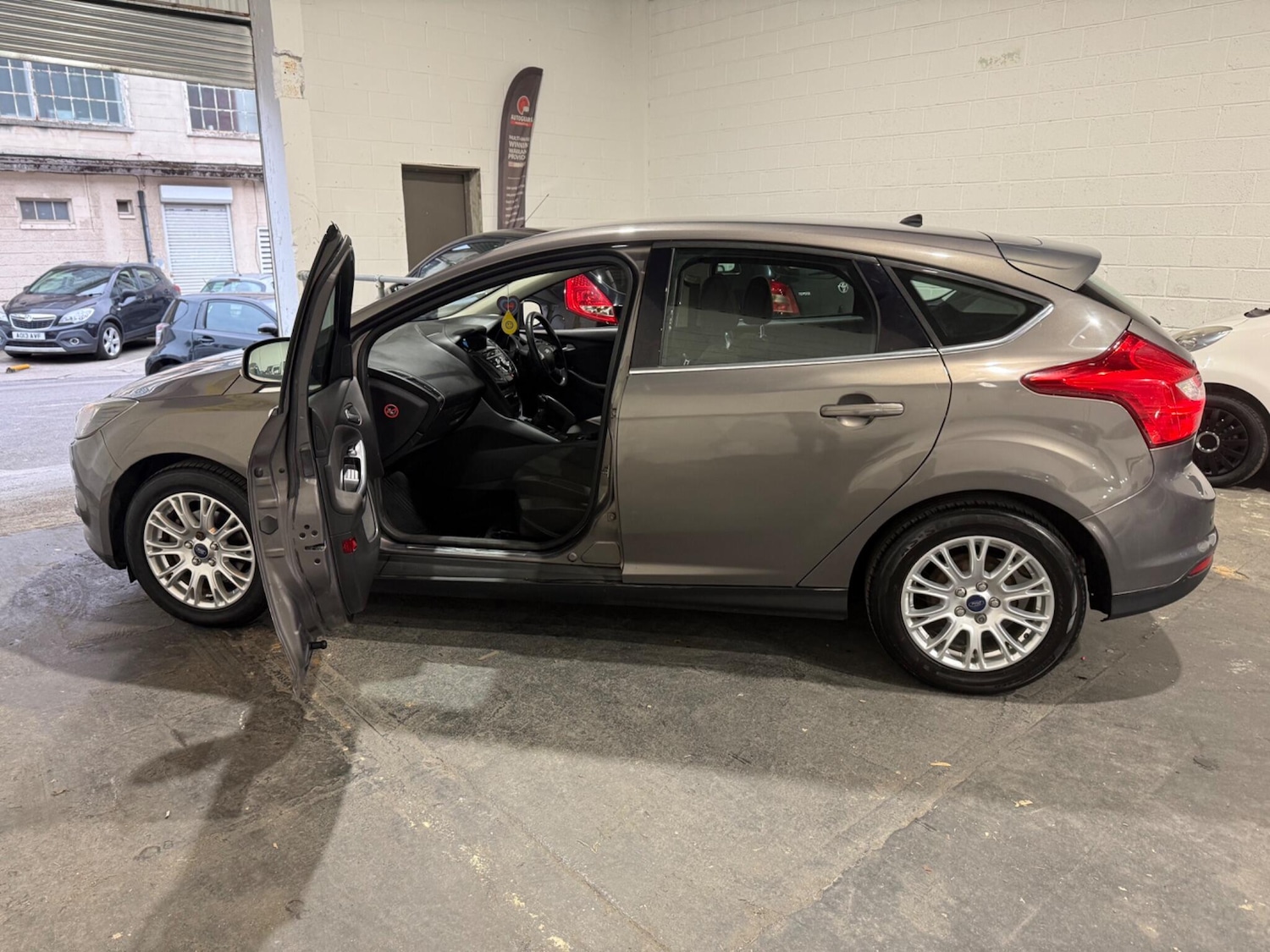 Used Ford Focus 2012 for sale - 76307664: Photo 20