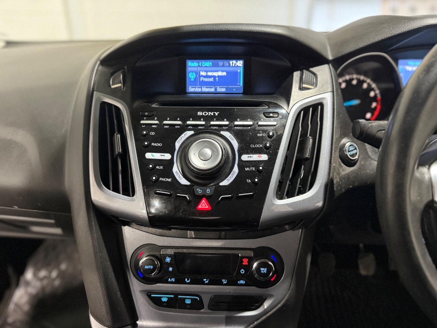 Used Ford Focus 2012 for sale - 76307664: Photo 35