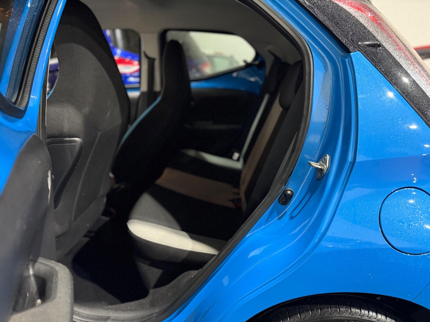 Used Toyota AYGO 2016 for sale - 76735195: Photo 29