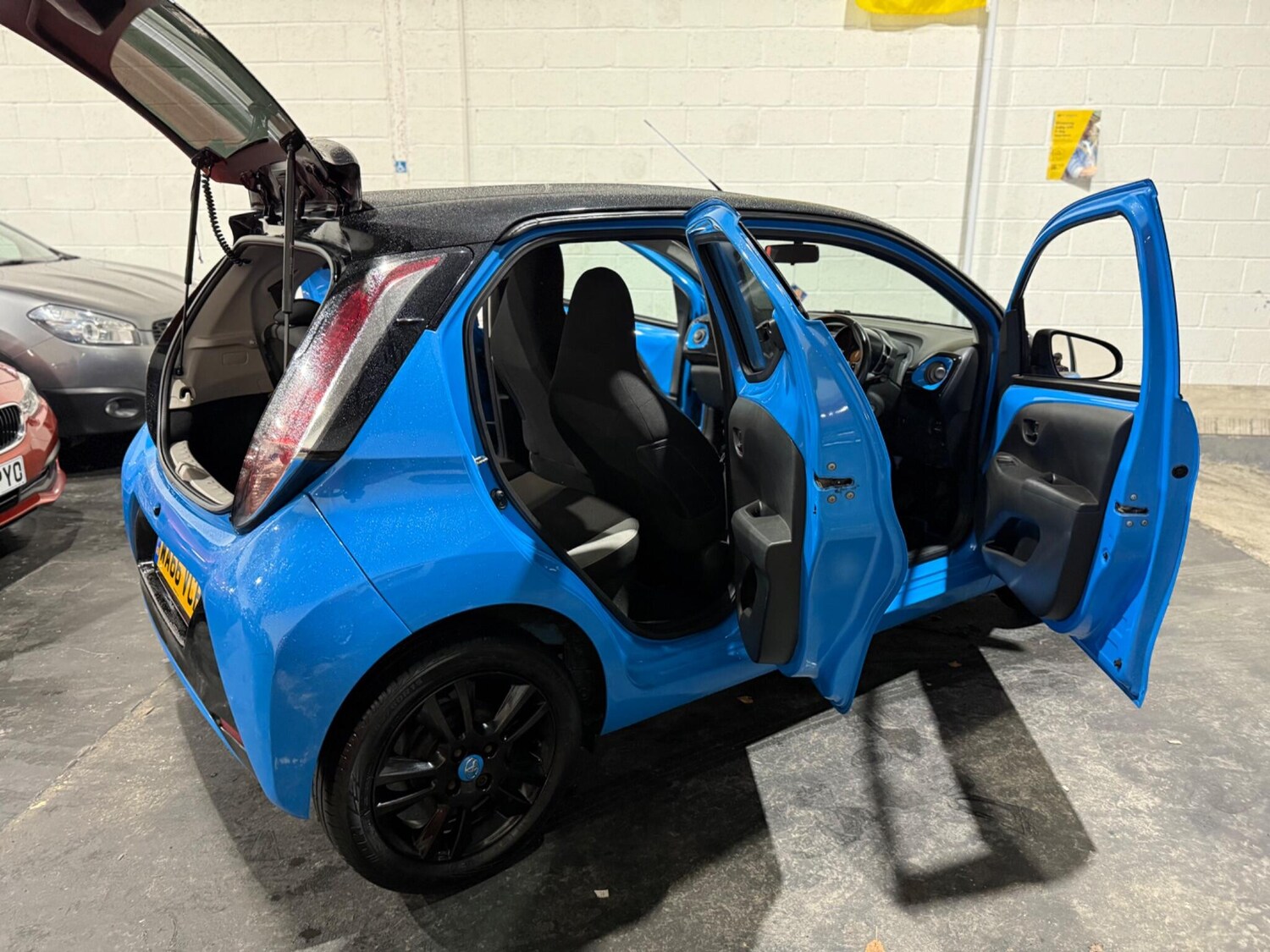 Used Toyota AYGO 2016 for sale - 76735195: Photo 33