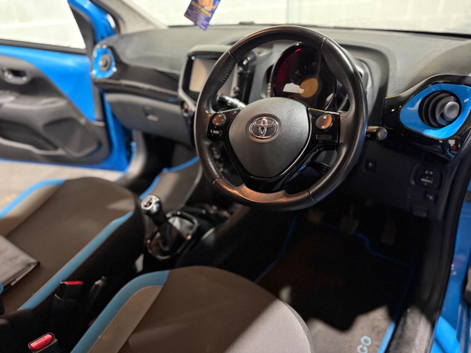 Used Toyota AYGO 2016 for sale - 76735195: Photo 39