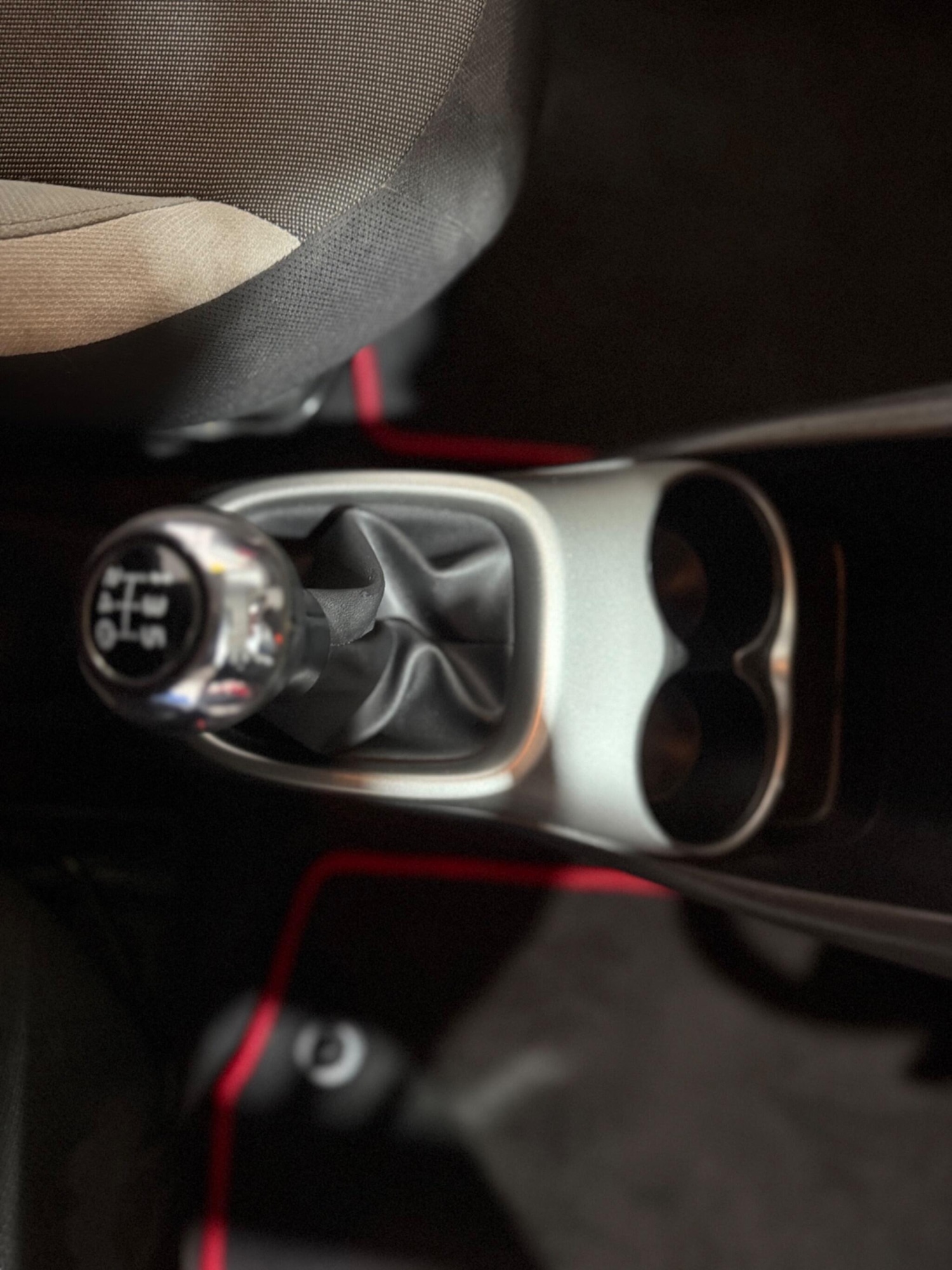 Used Toyota AYGO 2016 for sale - 76996156: Photo 26