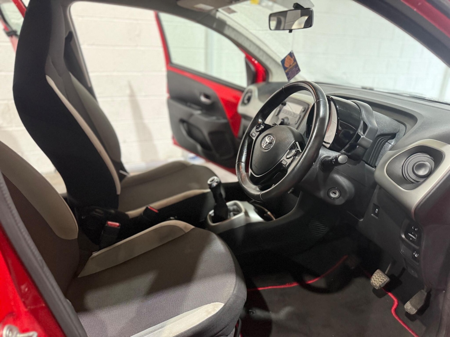 Used Toyota AYGO 2016 for sale - 76996156: Photo 29