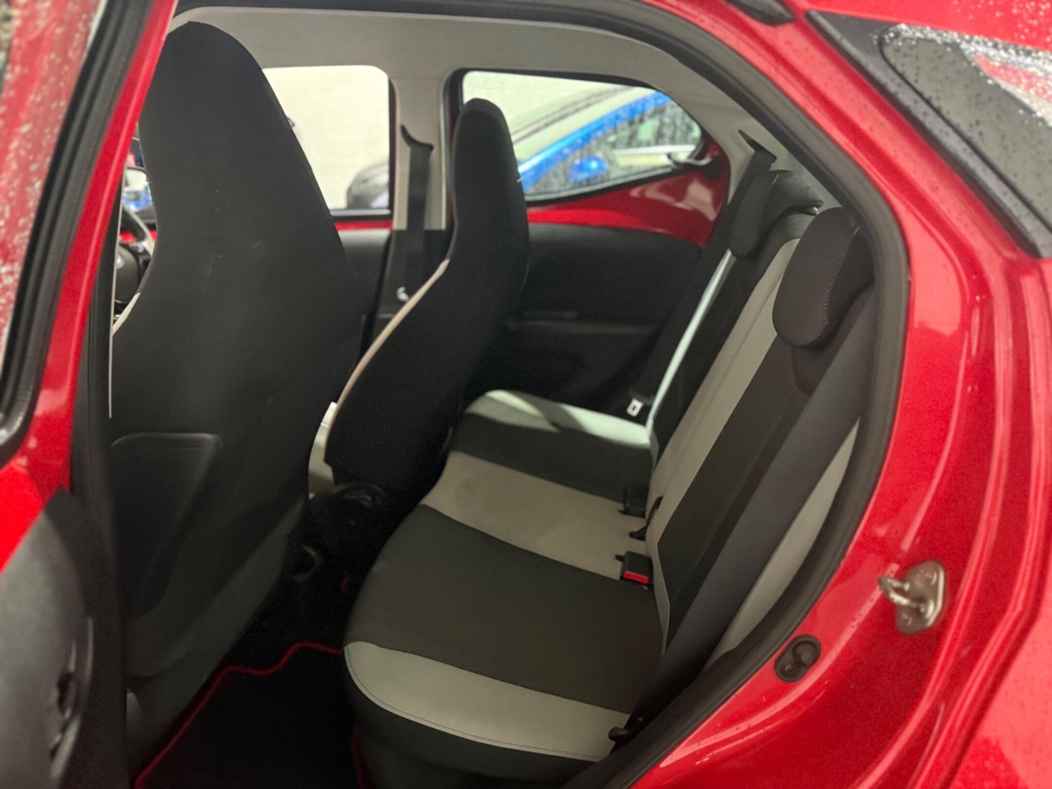 Used Toyota AYGO 2016 for sale - 76996156: Photo 31