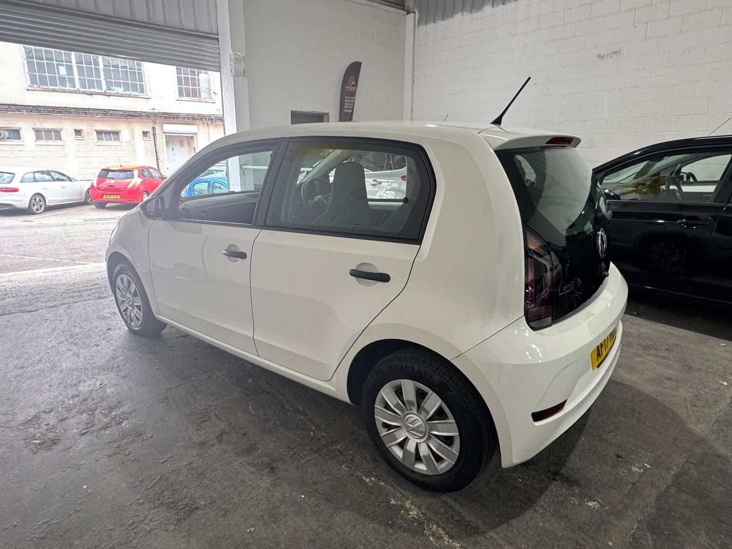 Used Volkswagen up! for sale - 77853550: Photo 11