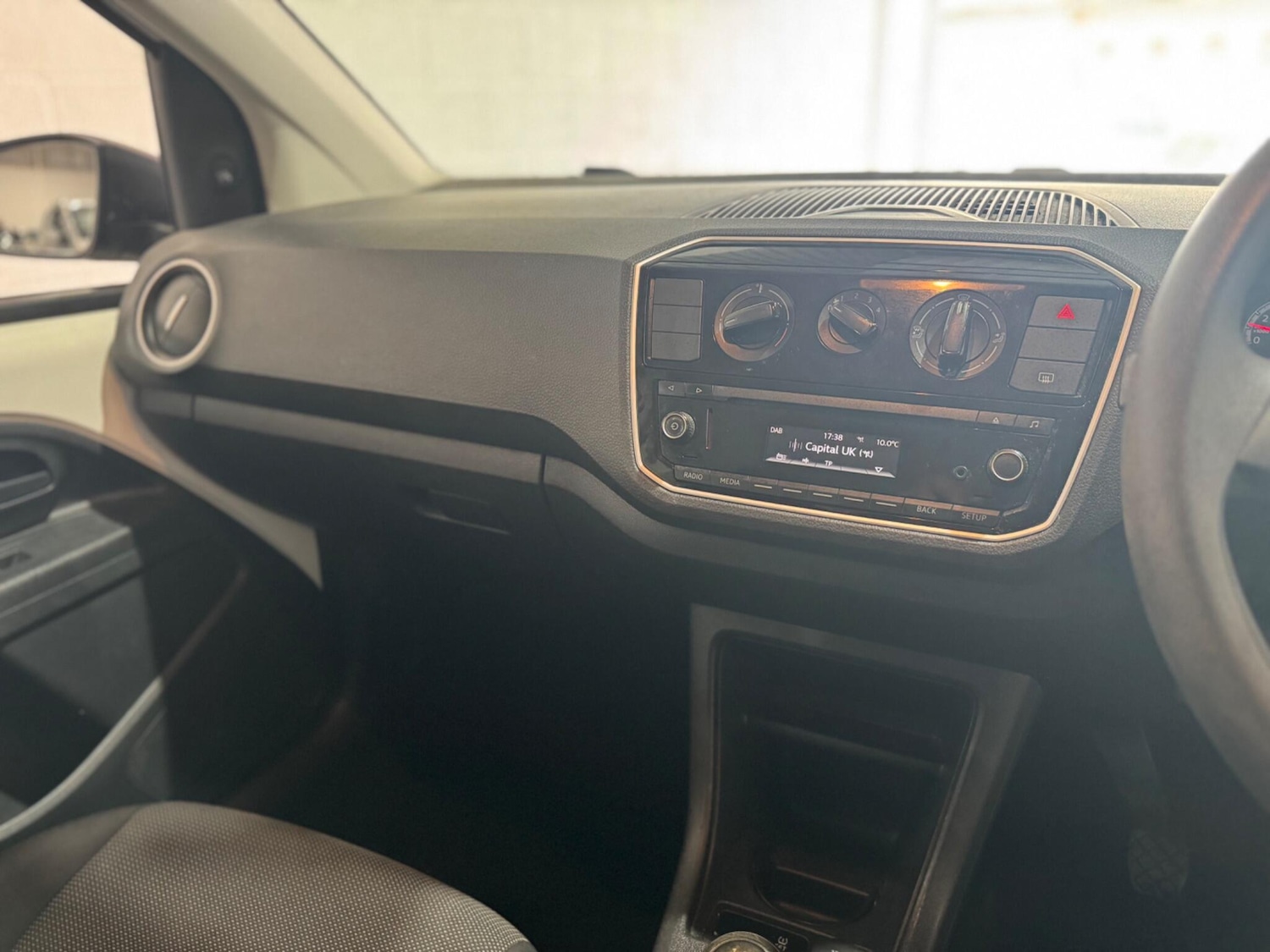 Used Volkswagen up! for sale - 77853550: Photo 35