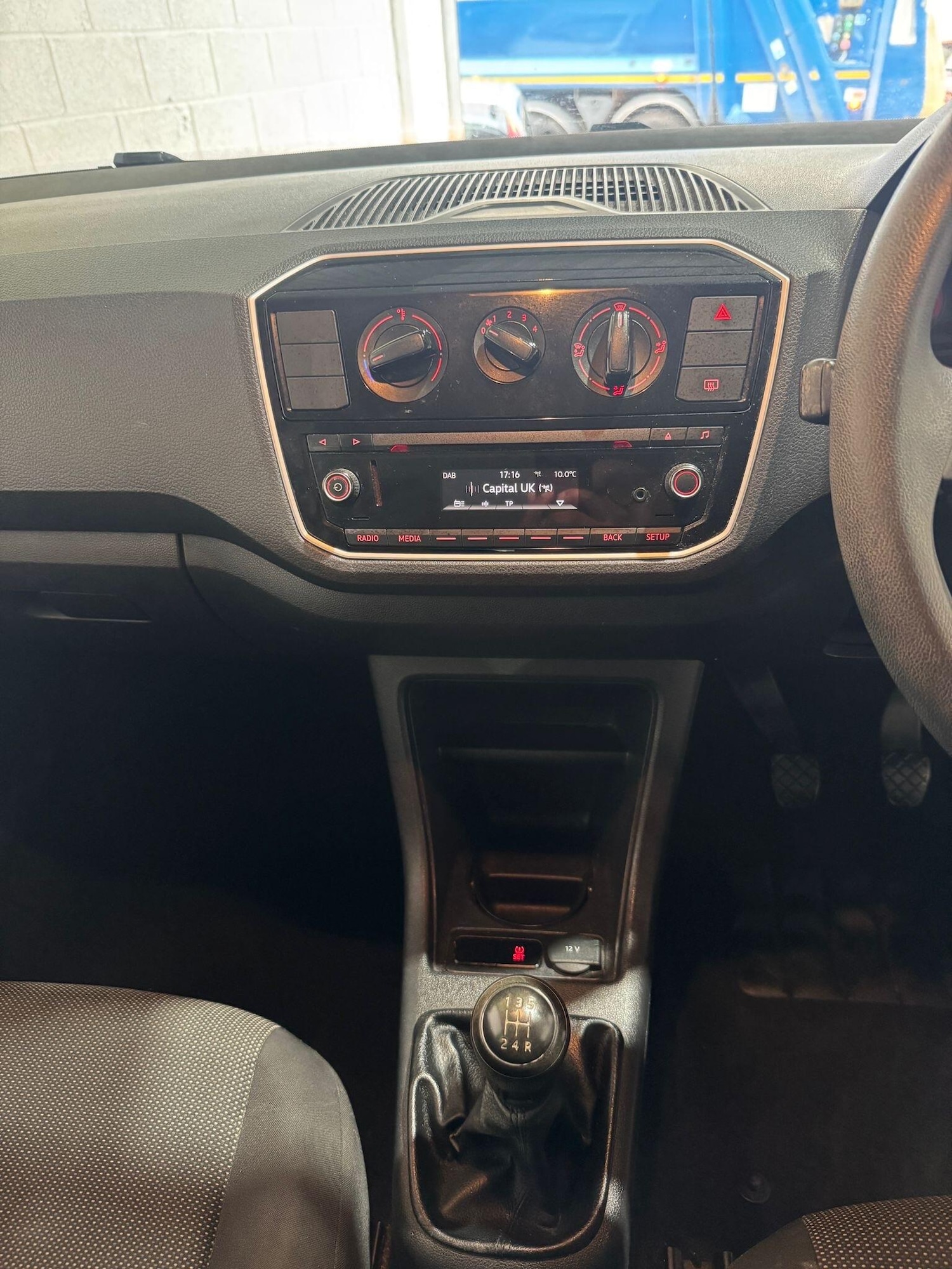 Used Volkswagen up! for sale - 77853550: Photo 39