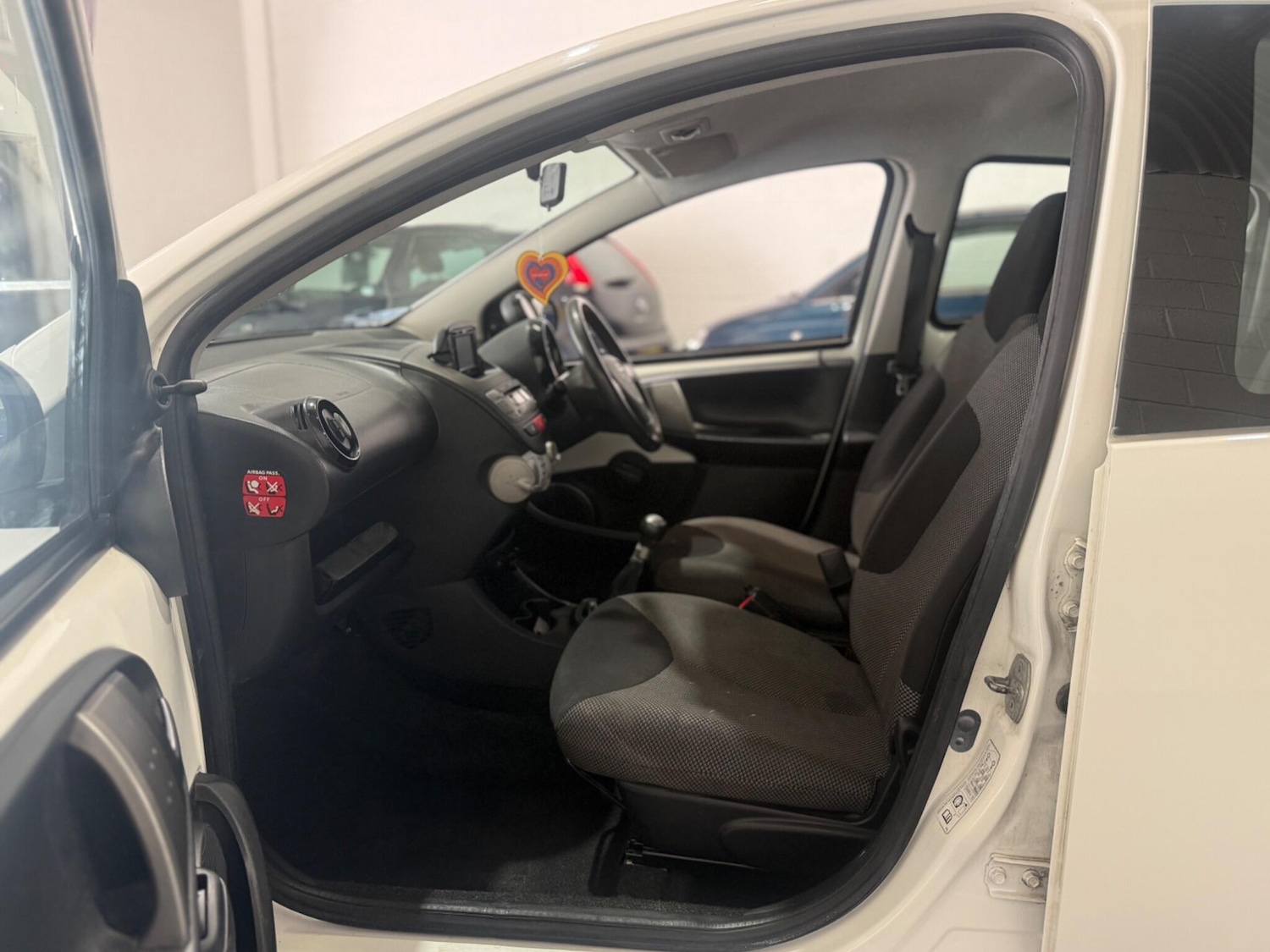 Used Toyota AYGO 2014 for sale - 76043180: Photo 21