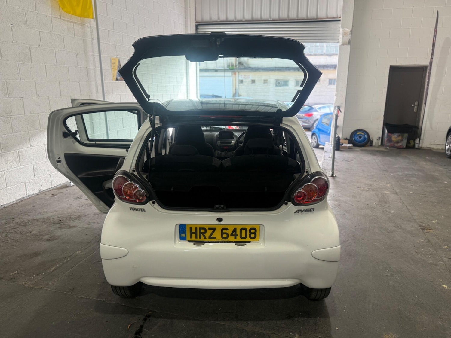 Used Toyota AYGO 2014 for sale - 76043180: Photo 27