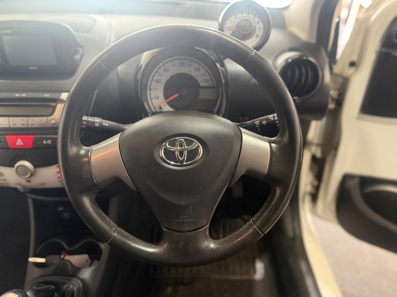 Used Toyota AYGO 2014 for sale - 76043180: Photo 33