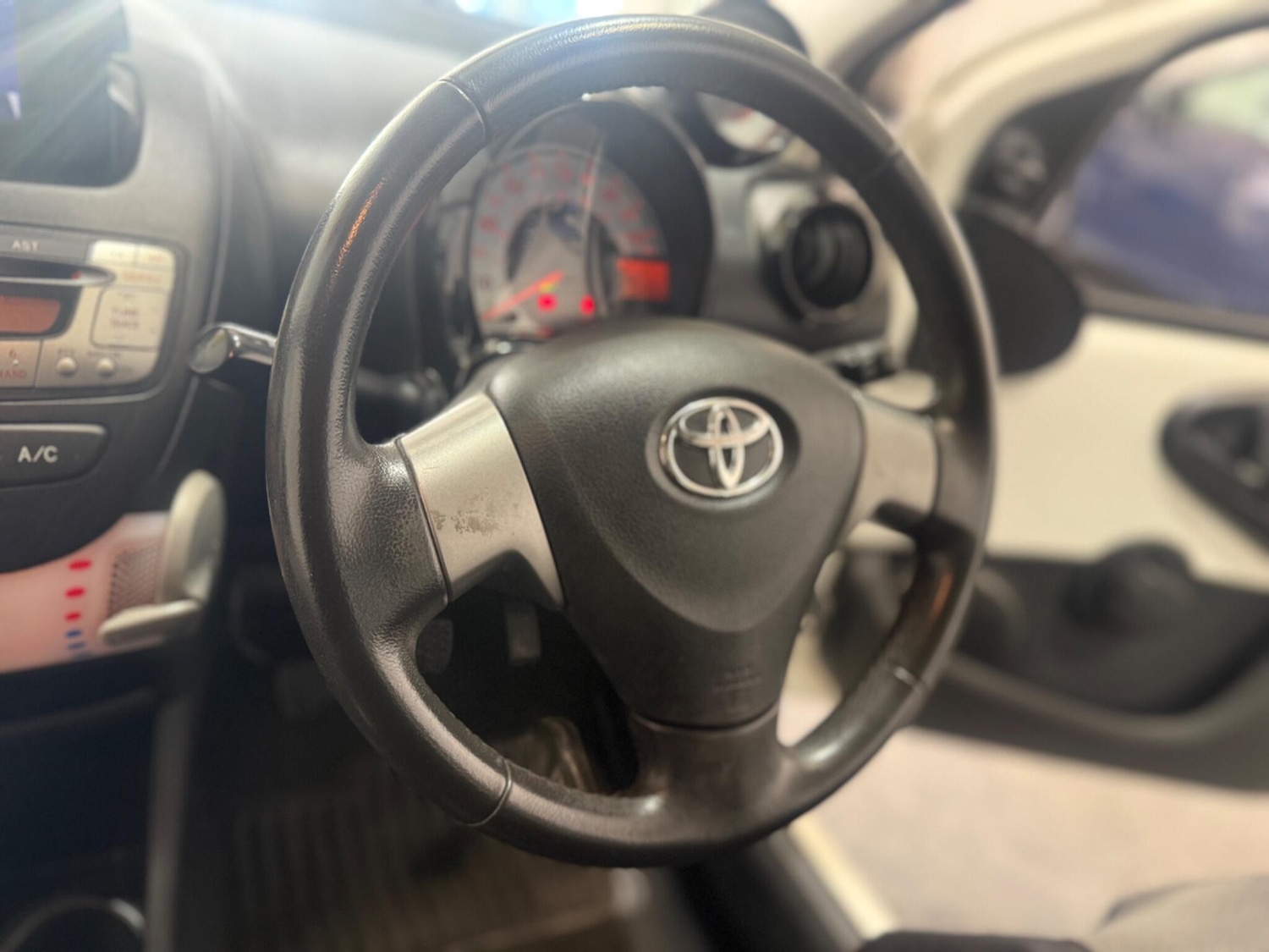 Used Toyota AYGO 2014 for sale - 76043180: Photo 36