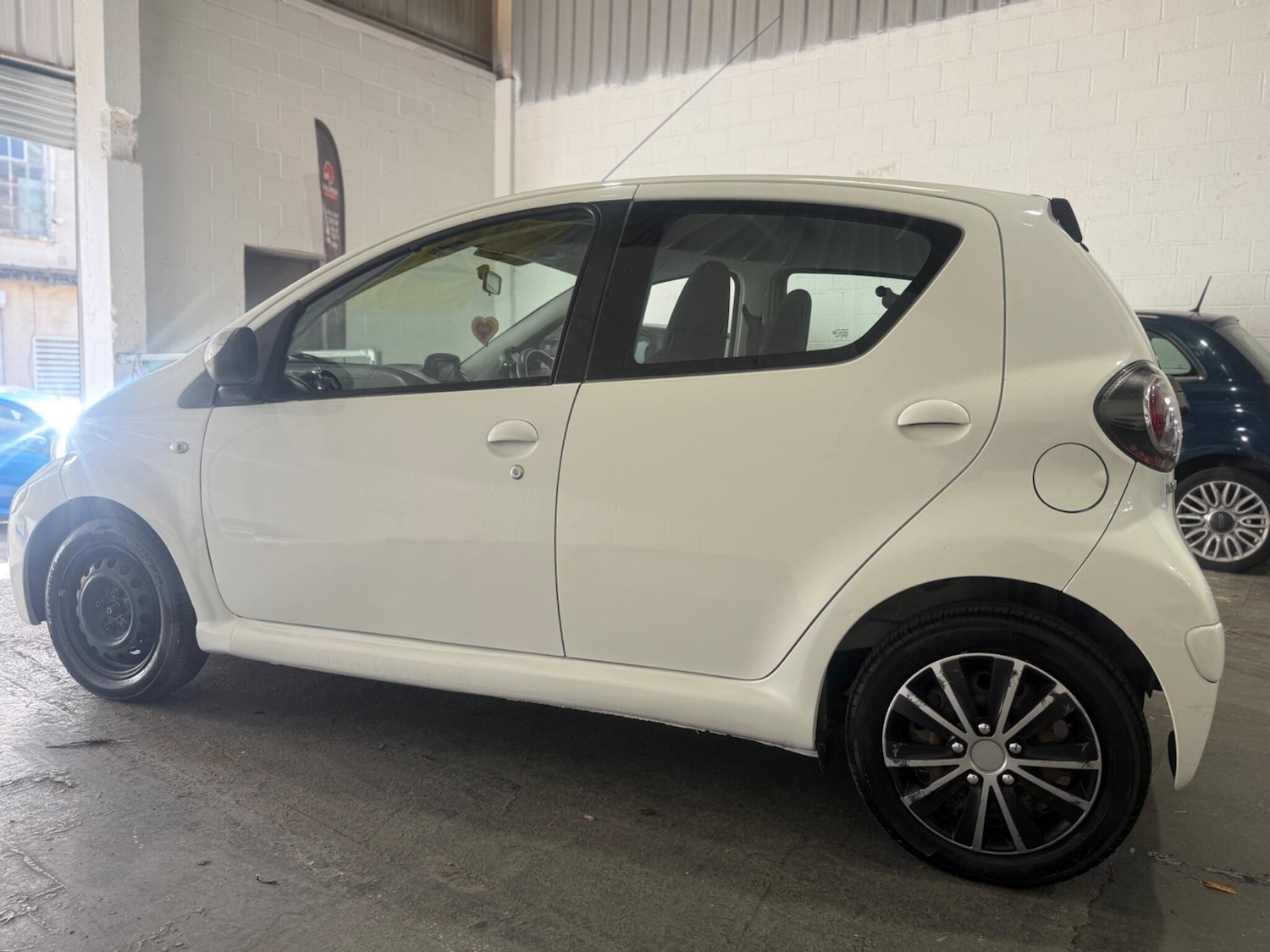 Used Toyota AYGO 2014 for sale - 76043180: Photo 9