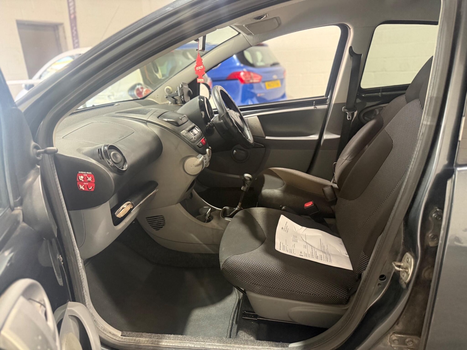 Used Toyota AYGO 2011 for sale - 76071602: Photo 15