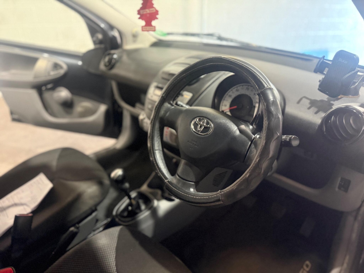 Used Toyota AYGO 2011 for sale - 76071602: Photo 28