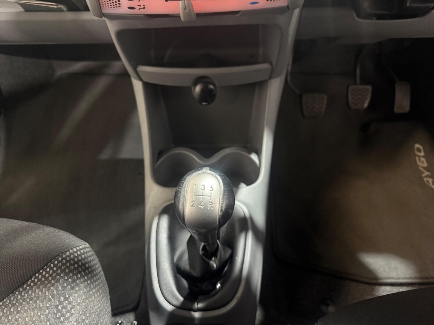 Used Toyota AYGO 2011 for sale - 76071602: Photo 35