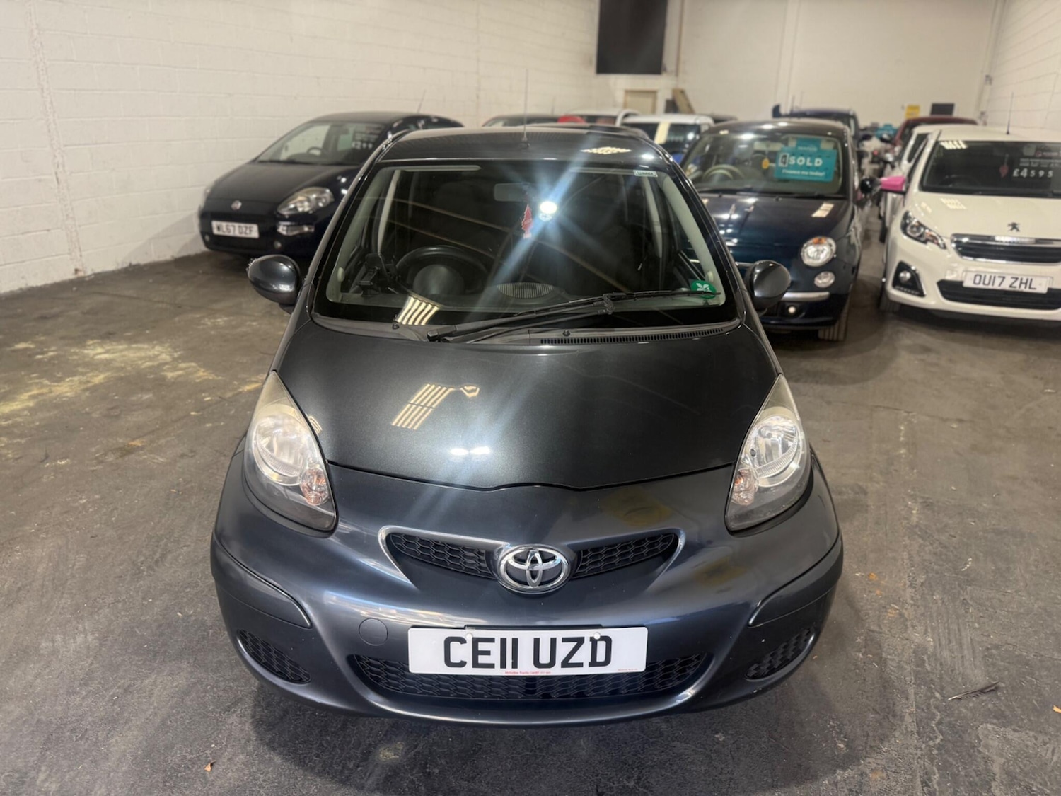 Used Toyota AYGO 2011 for sale - 76071602: Photo 8