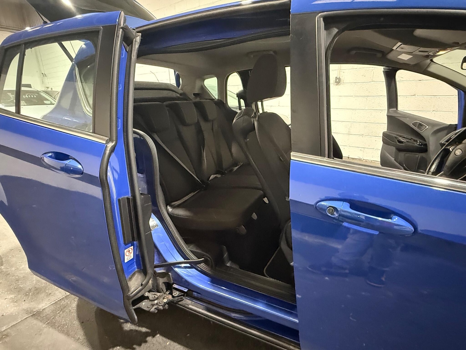 Vehicle 29