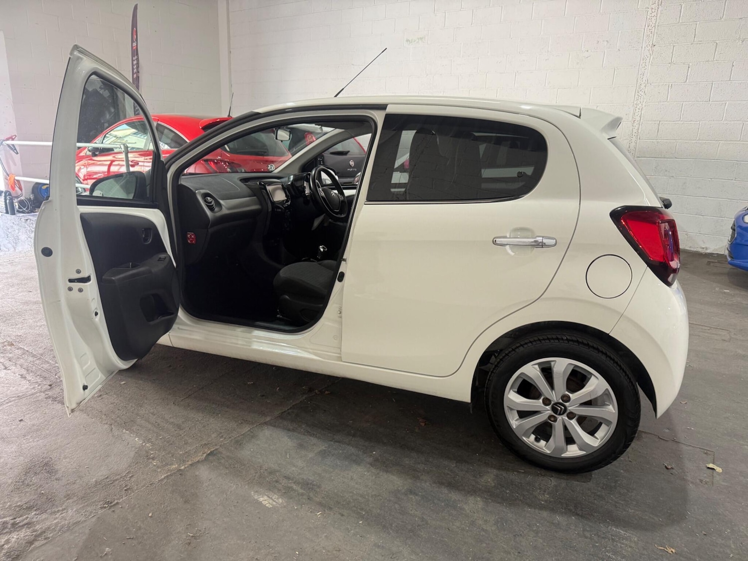 Vehicle 21