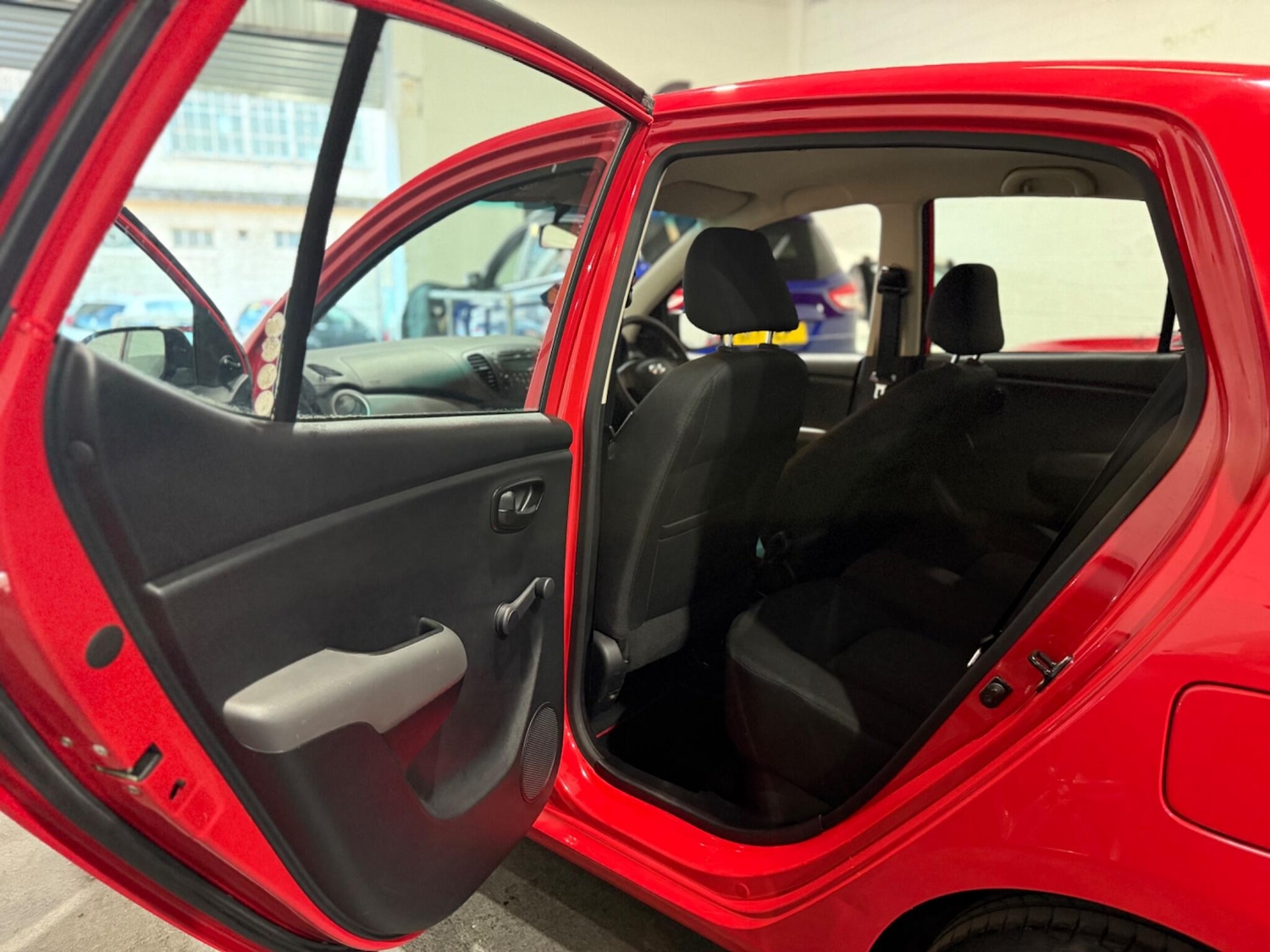 Used Hyundai i10 2012 for sale - 76658357: Photo 28