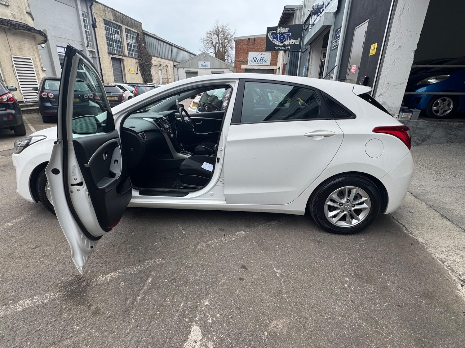 Used Hyundai i30 2012 for sale - 78184768: Photo 12