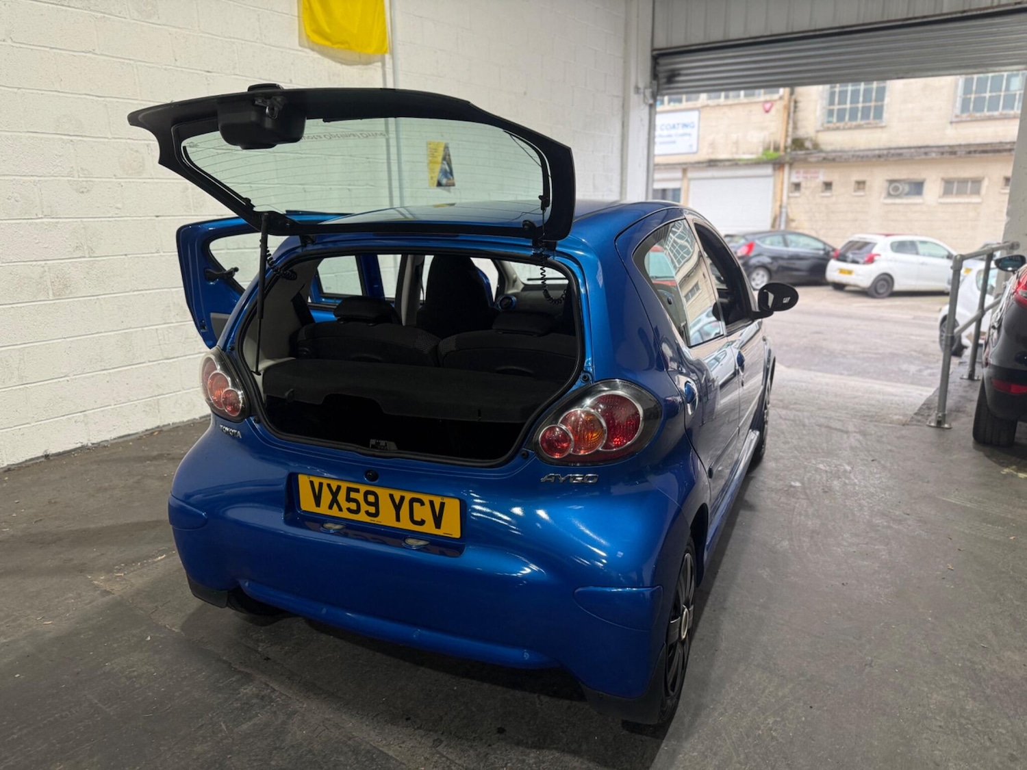 Used Toyota AYGO 2009 for sale - 76359872: Photo 19