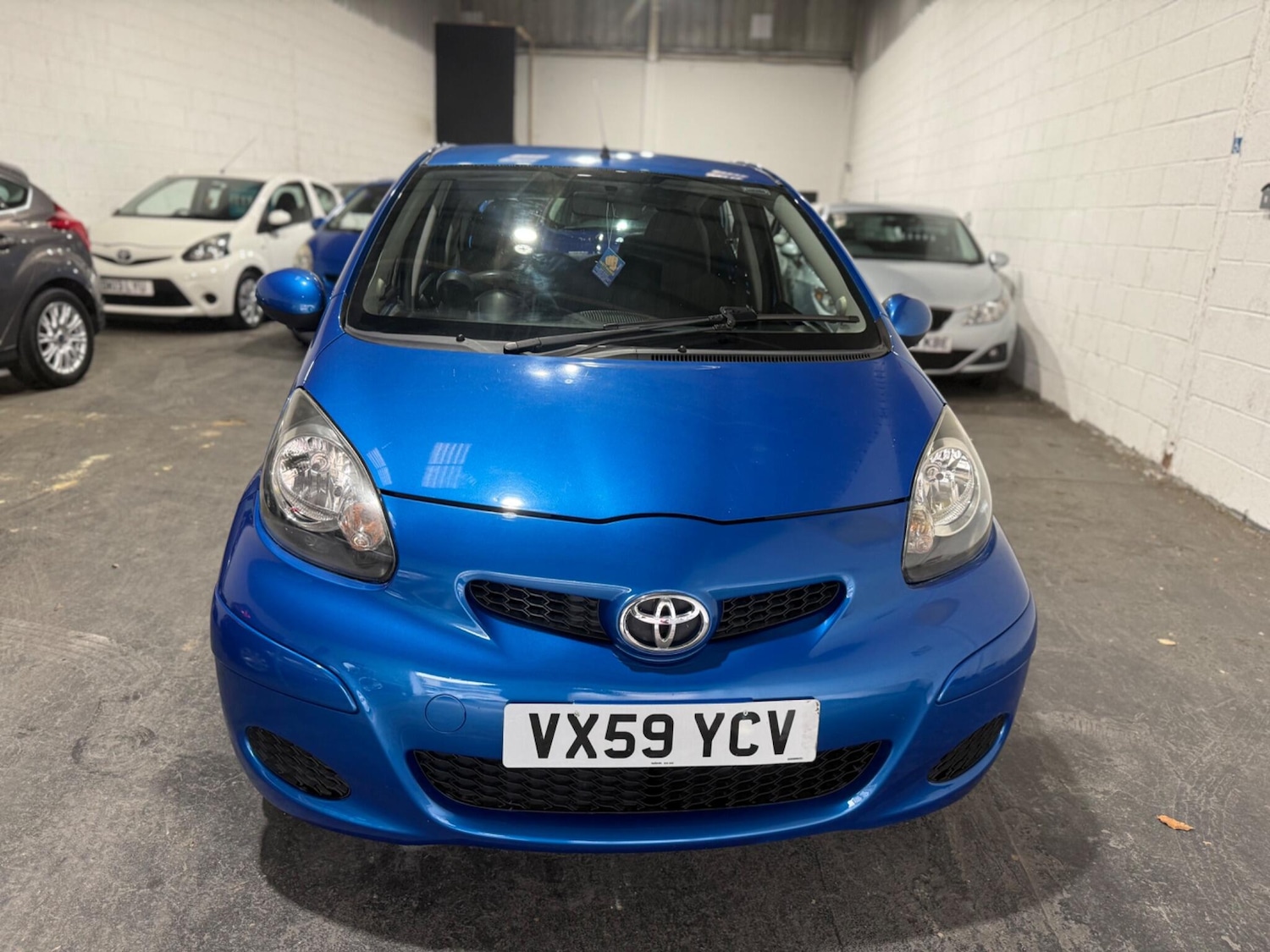 Used Toyota AYGO 2009 for sale - 76359872: Photo 2