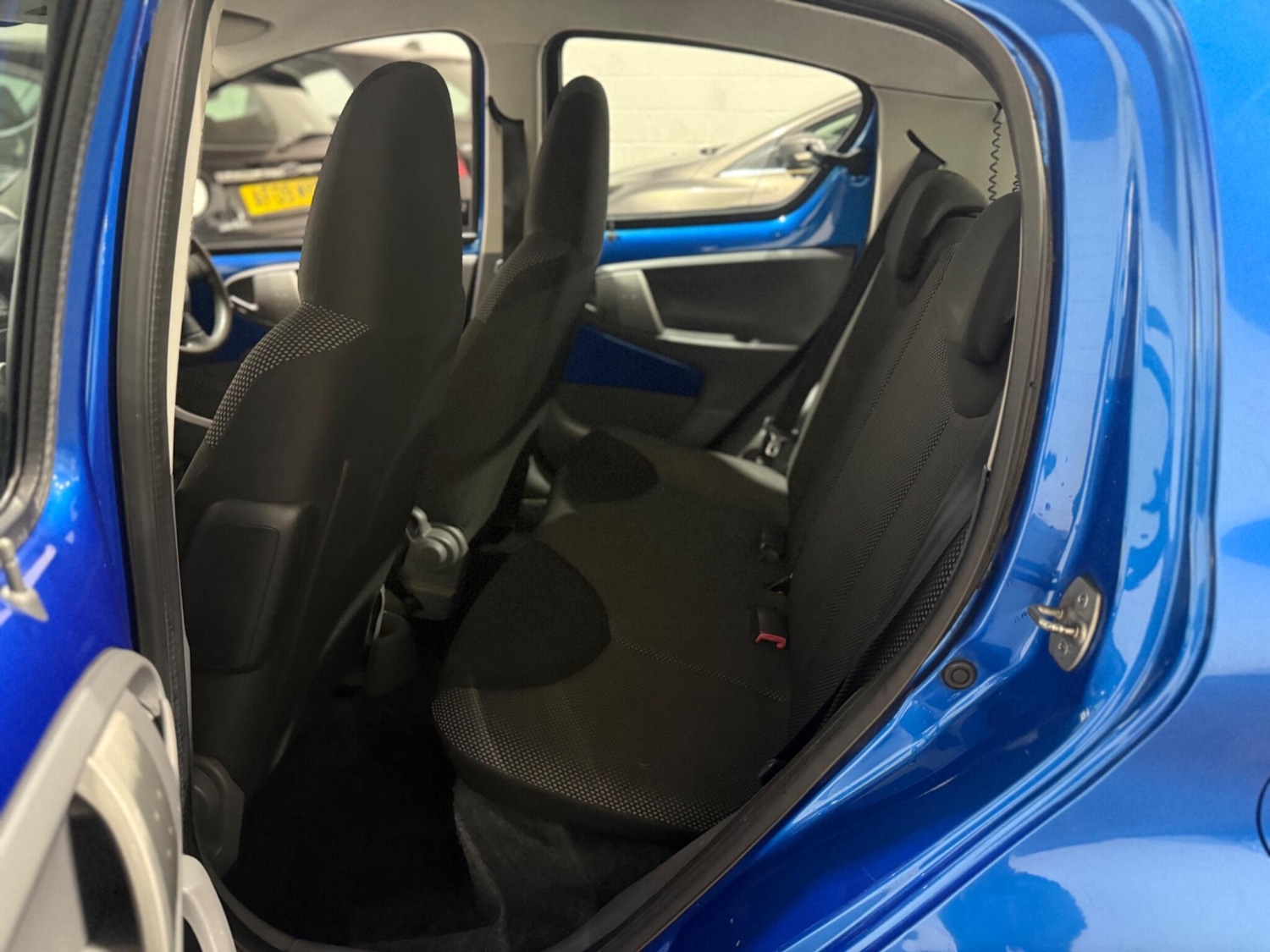 Used Toyota AYGO 2009 for sale - 76359872: Photo 27