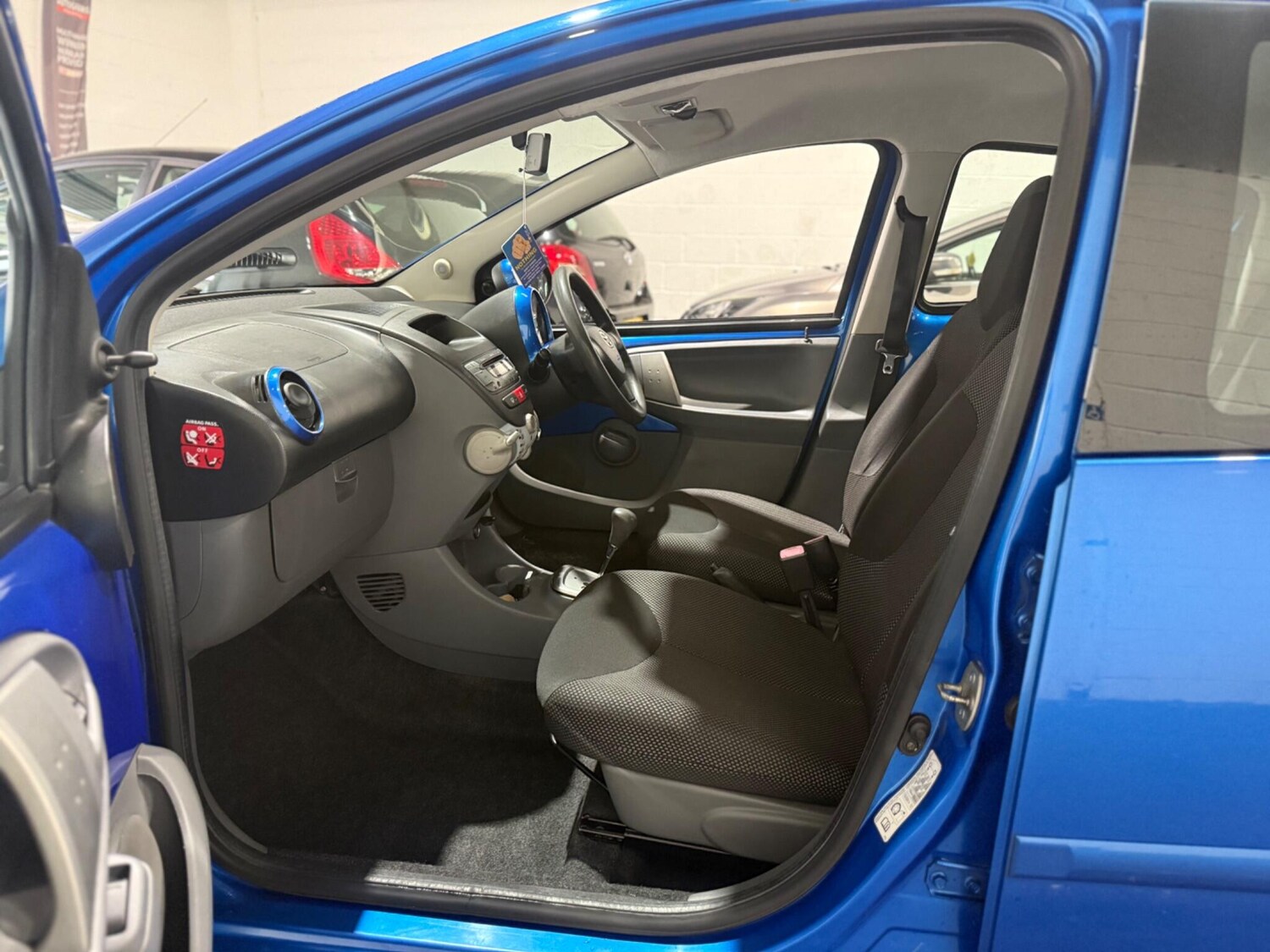 Used Toyota AYGO 2009 for sale - 76359872: Photo 33