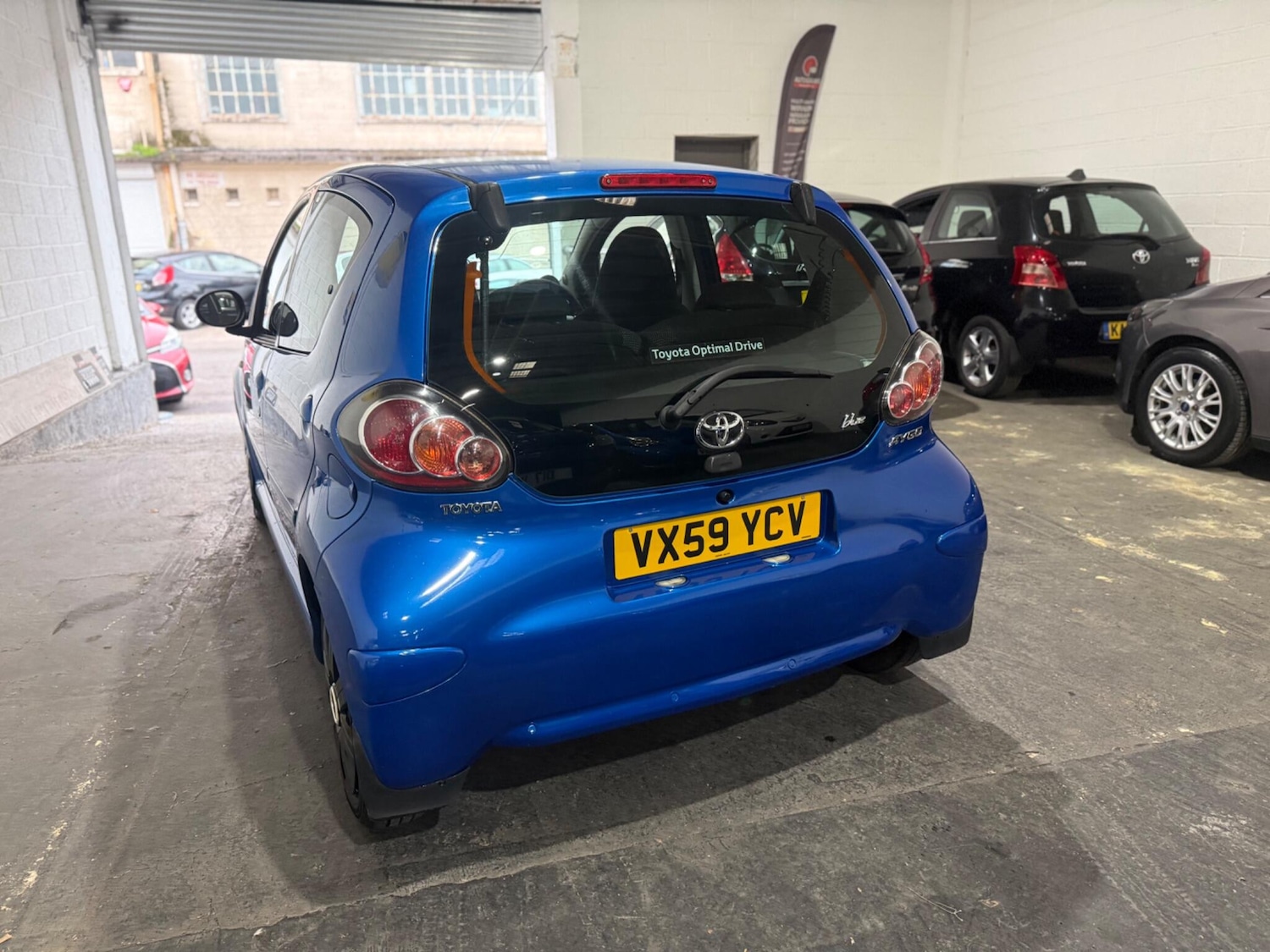 Used Toyota AYGO 2009 for sale - 76359872: Photo 8