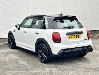 Used MINI Hatch 2023 for sale - 76981274: Photo
