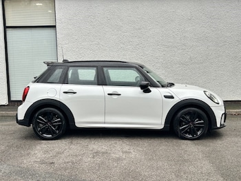 Used MINI Hatch 2023 for sale - 76981274: Photo