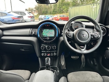 Used MINI Hatch 2020 for sale - 76983956: Photo