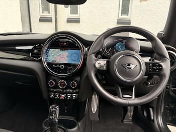 Used MINI Hatch 2023 for sale - 79649448: Photo