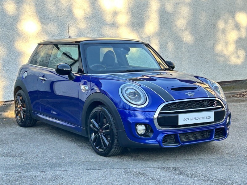 Used MINI Hatch 2019 for sale - 77554982: Photo 1