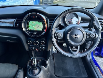 Used MINI Hatch 2019 for sale - 77554982: Photo