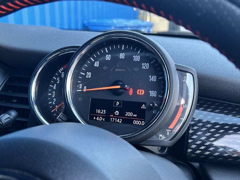 Used MINI Hatch 2019 for sale - 77554982: Photo 9