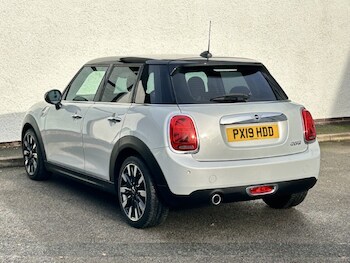 Used MINI Hatch 2019 for sale - 76981852: Photo