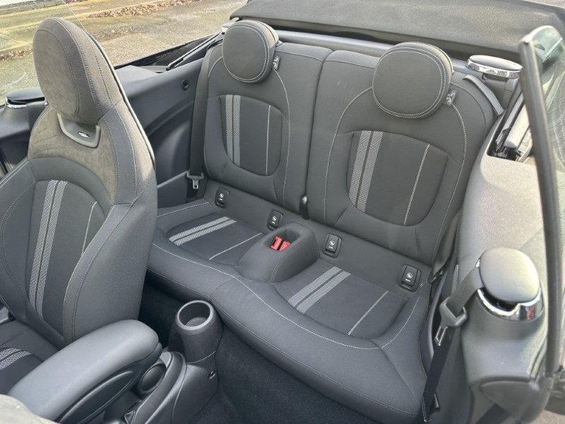Used MINI Convertible 2022 for sale - 77589847: Photo 12