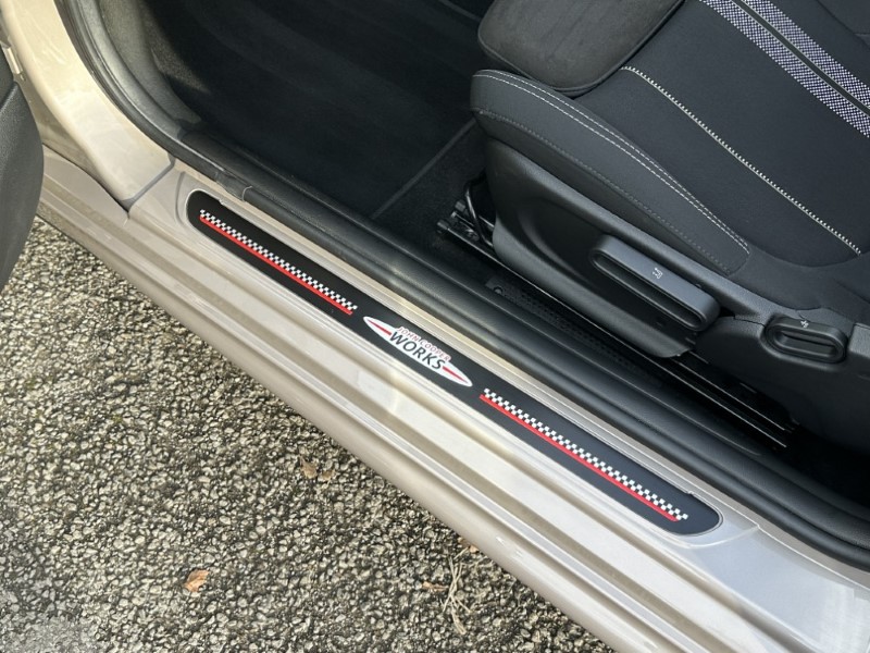 Used MINI Convertible 2022 for sale - 77589847: Photo 29