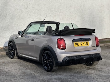 Used MINI Convertible 2022 for sale - 77589847: Photo